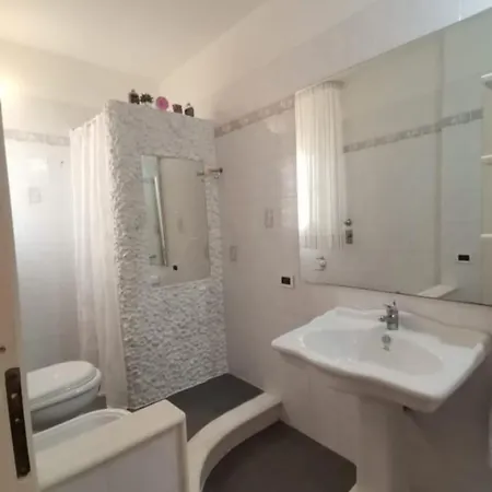 Location Turistica Corinne Apartment *